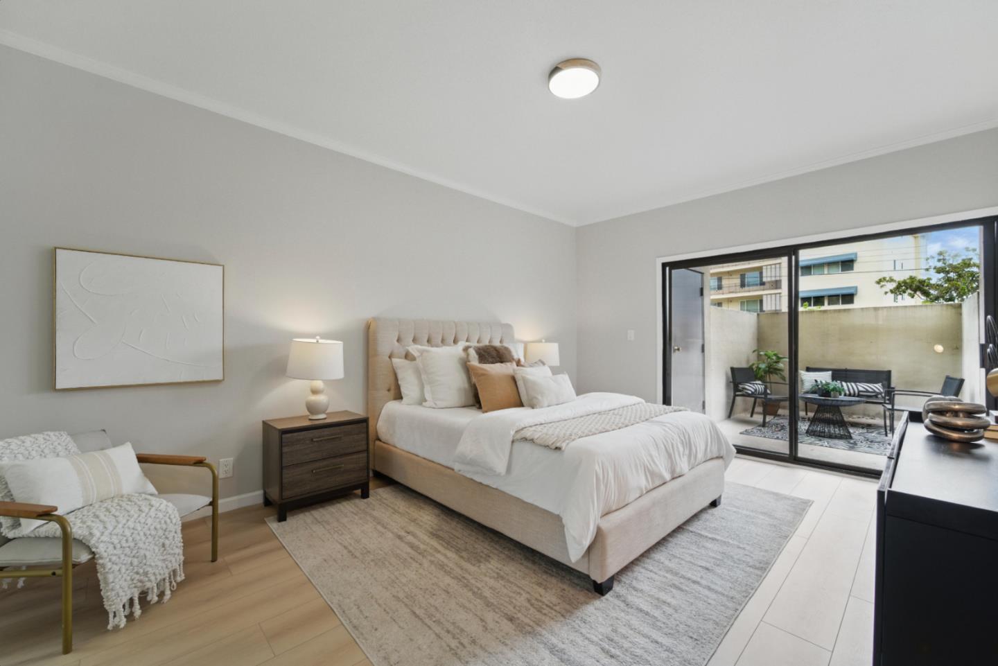 425 N El Camino Real 107