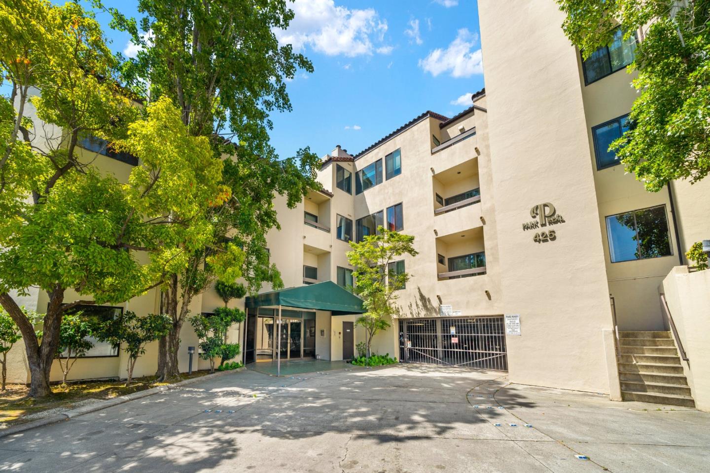 425 N El Camino Real 107