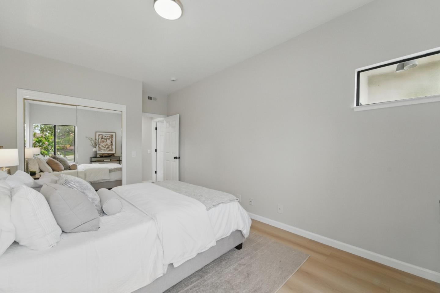 425 N El Camino Real 107