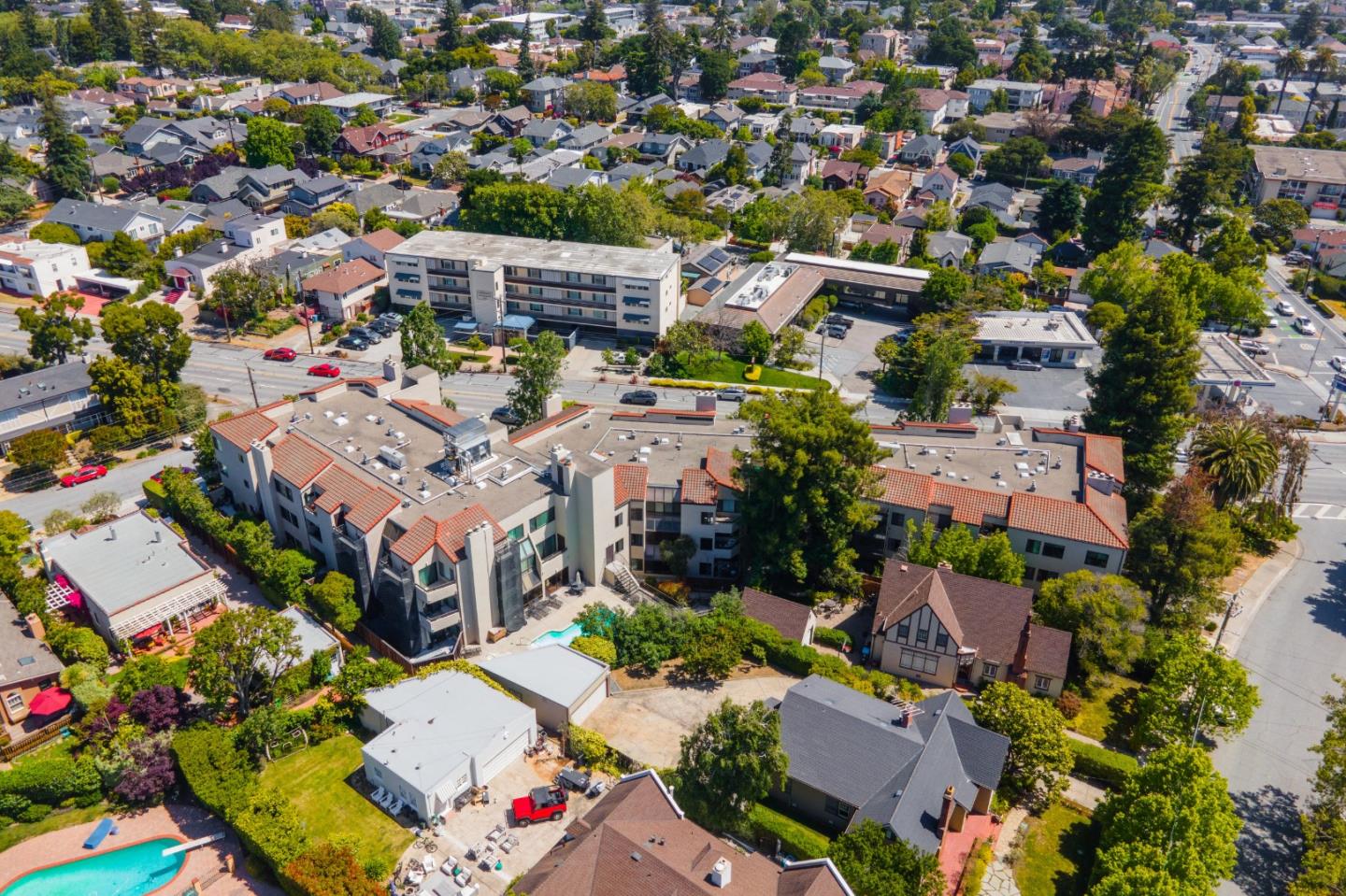 425 N El Camino Real 107