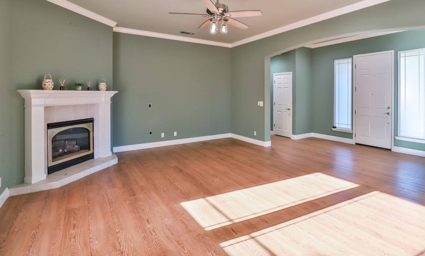 8118 Walnut Fair CIR