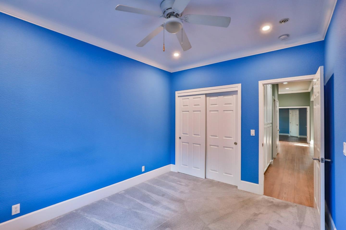 8118 Walnut Fair CIR