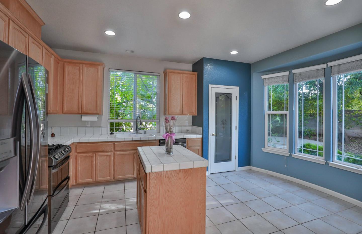 8118 Walnut Fair CIR