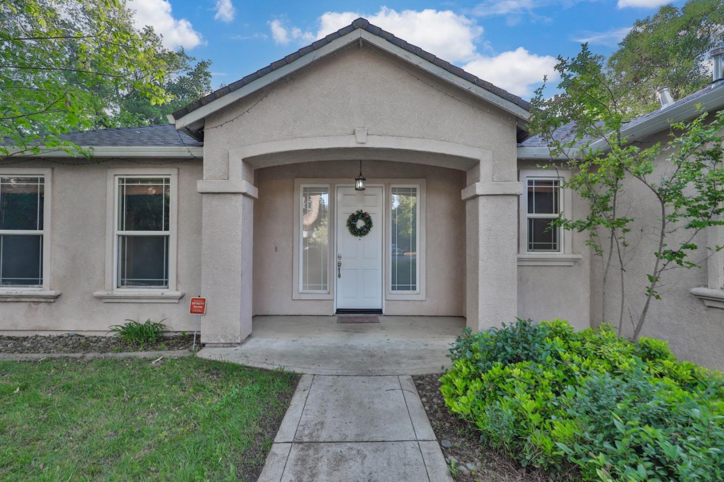 8118 Walnut Fair CIR