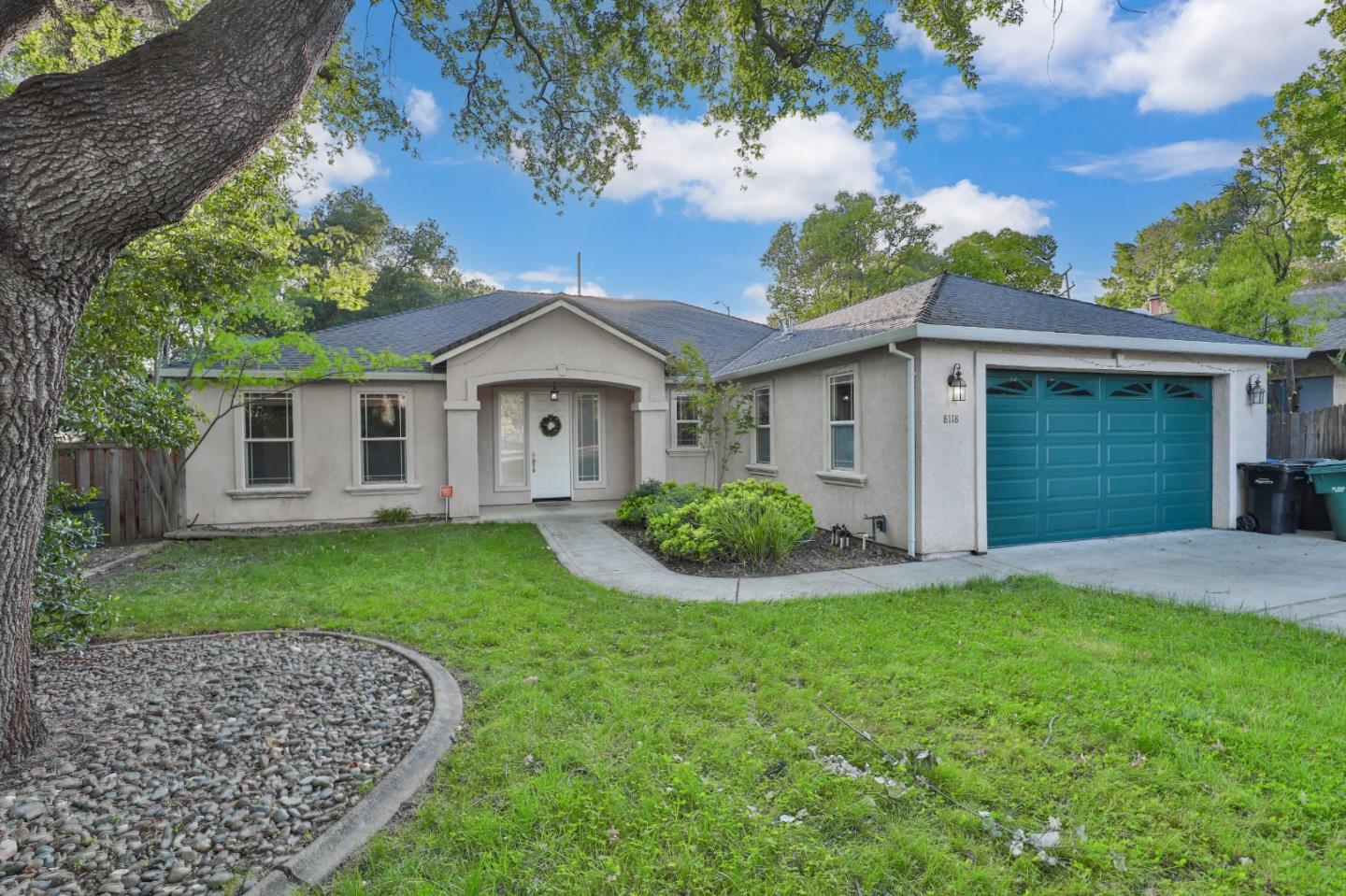 8118 Walnut Fair CIR