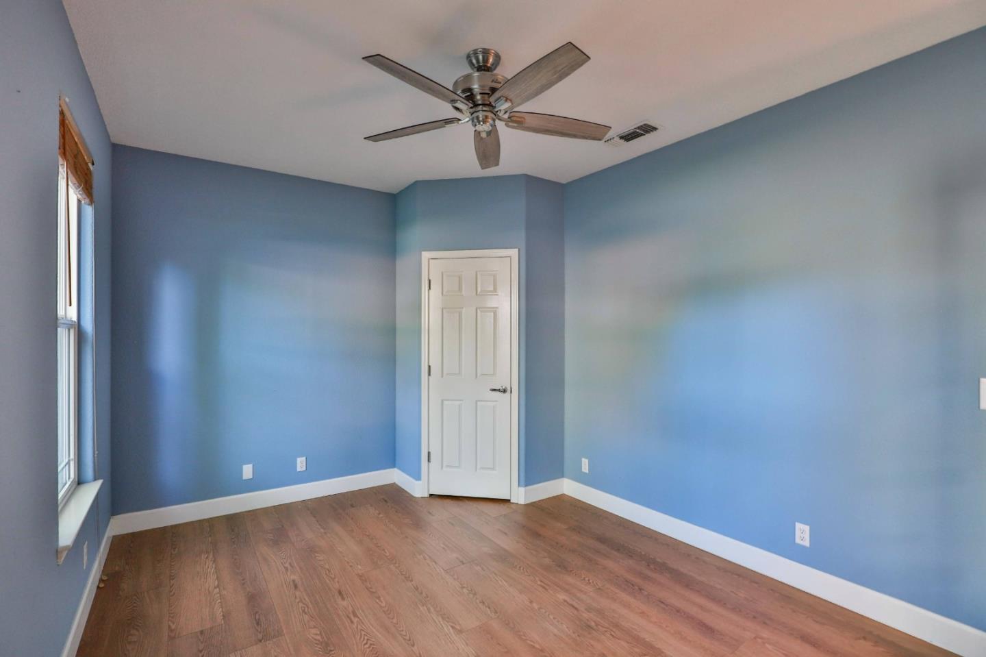 8118 Walnut Fair CIR