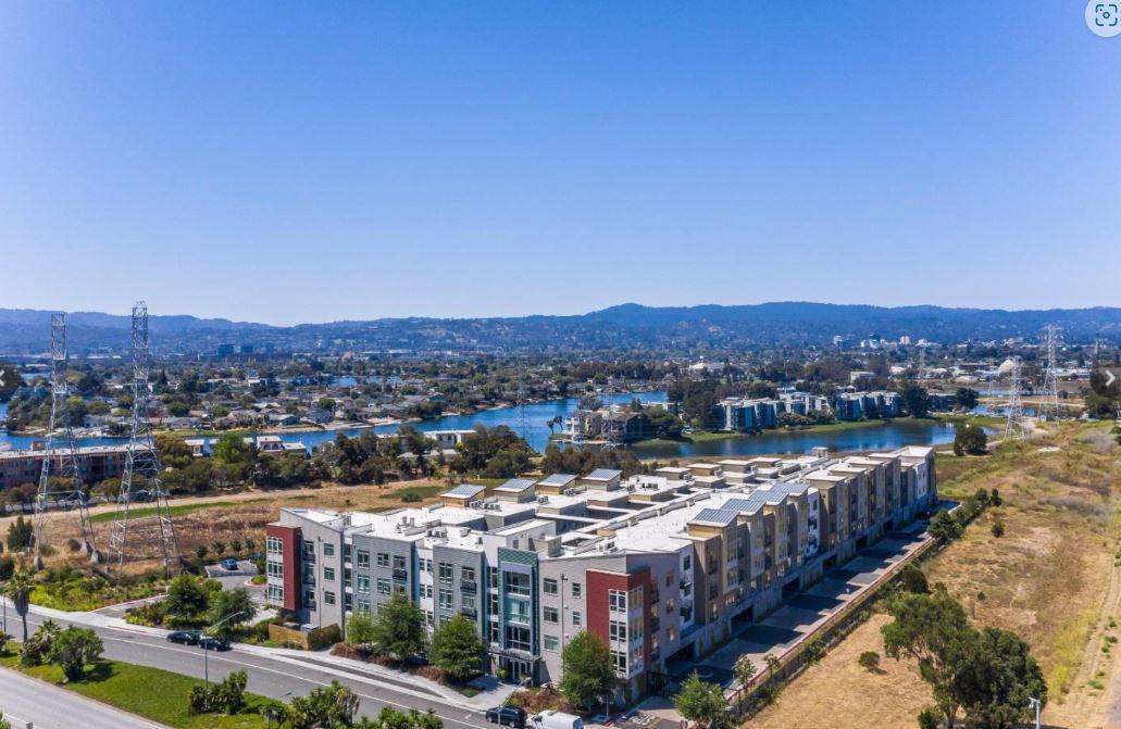 400 Mariners Island BLVD 215