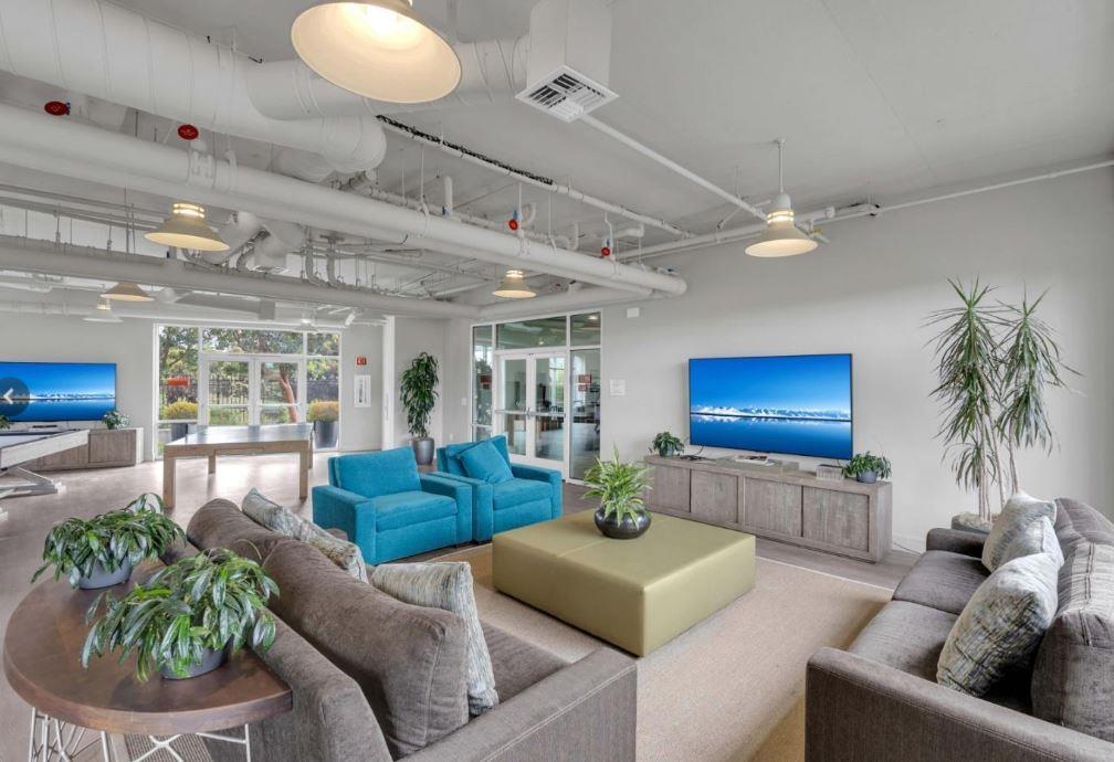 400 Mariners Island BLVD 215