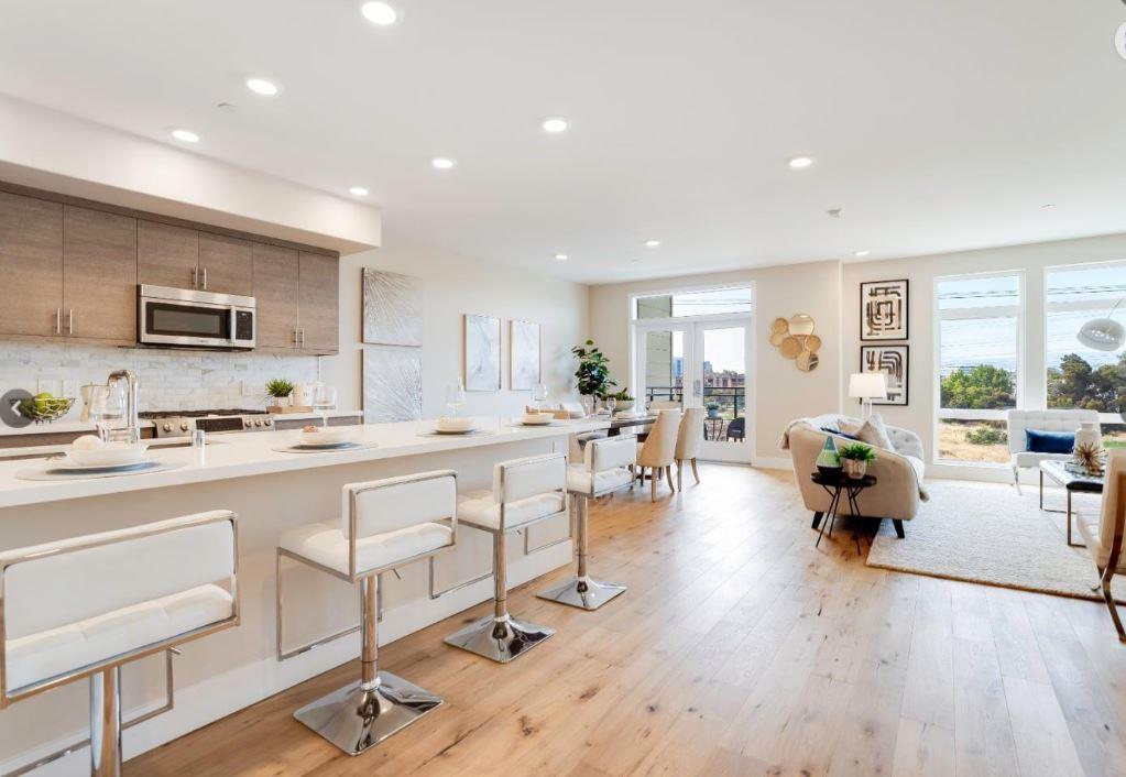 400 Mariners Island BLVD 215