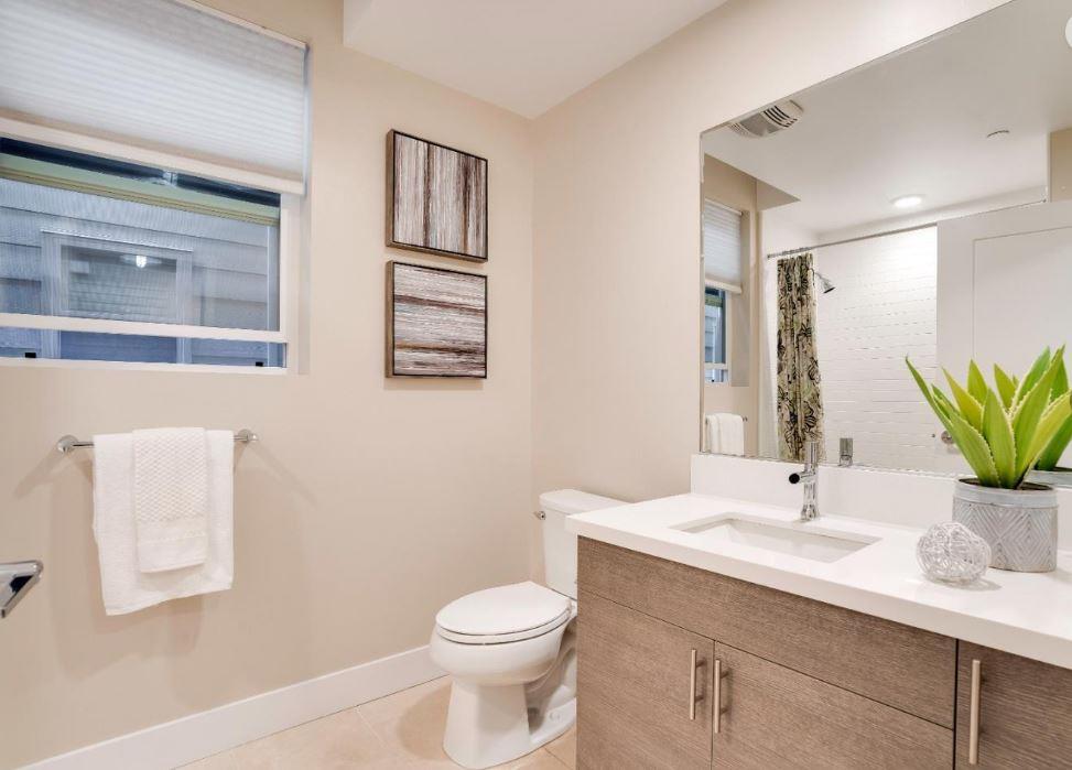 400 Mariners Island BLVD 215