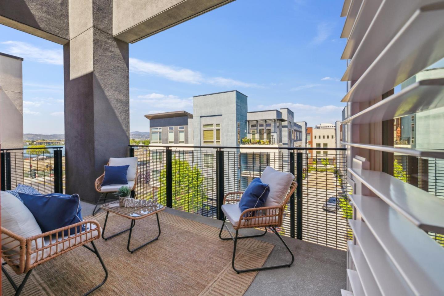 1028 Foster Square LN 404