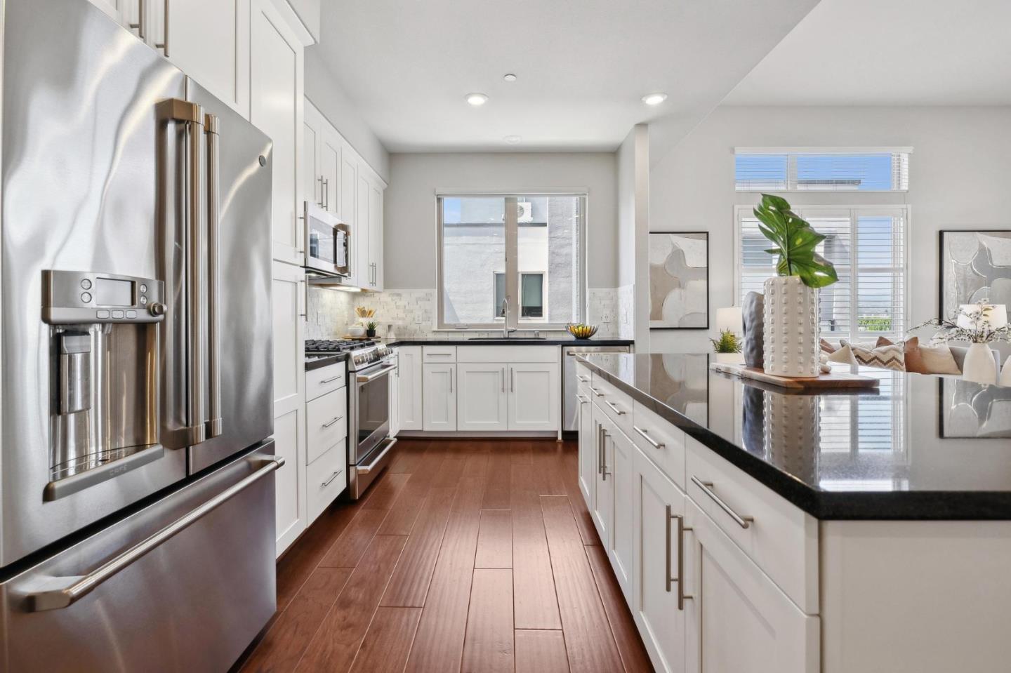 1028 Foster Square LN 404