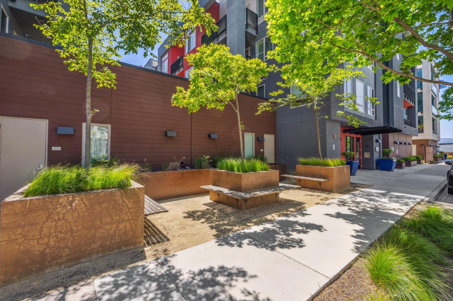 1028 Foster Square LN 404