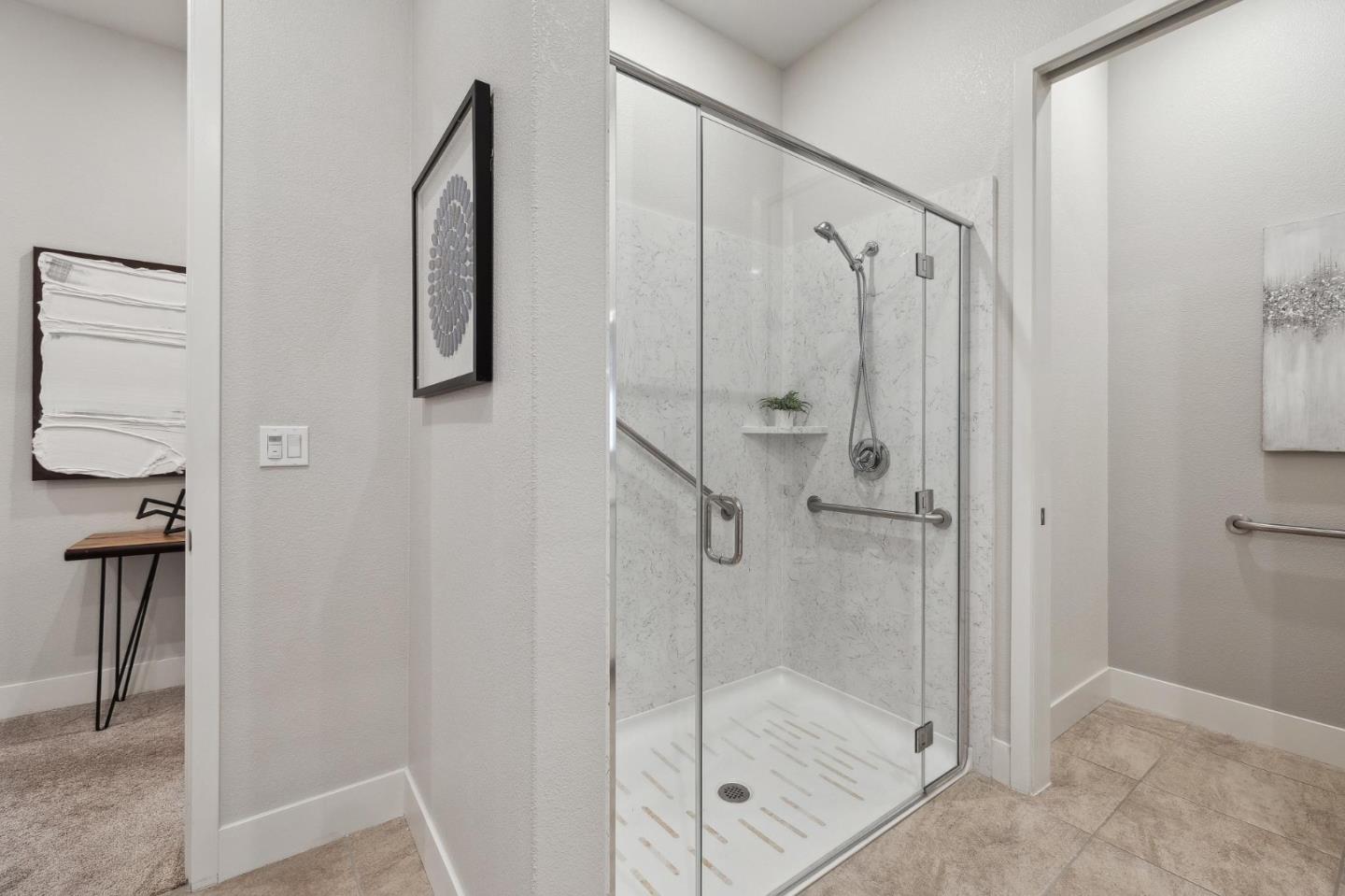 1028 Foster Square LN 404