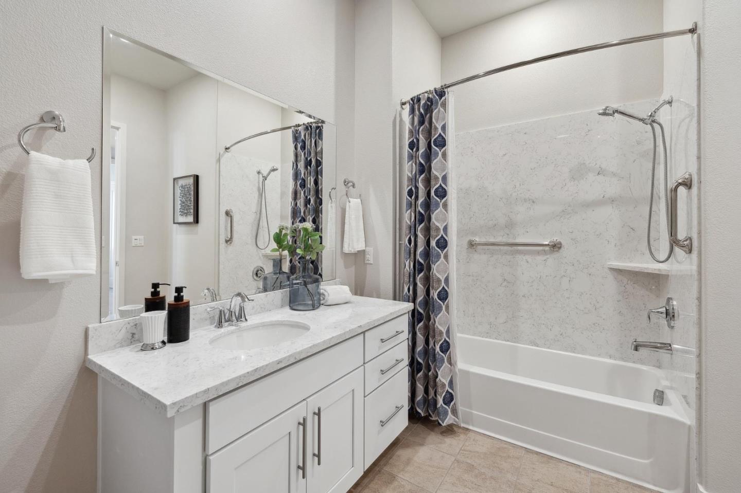 1028 Foster Square LN 404