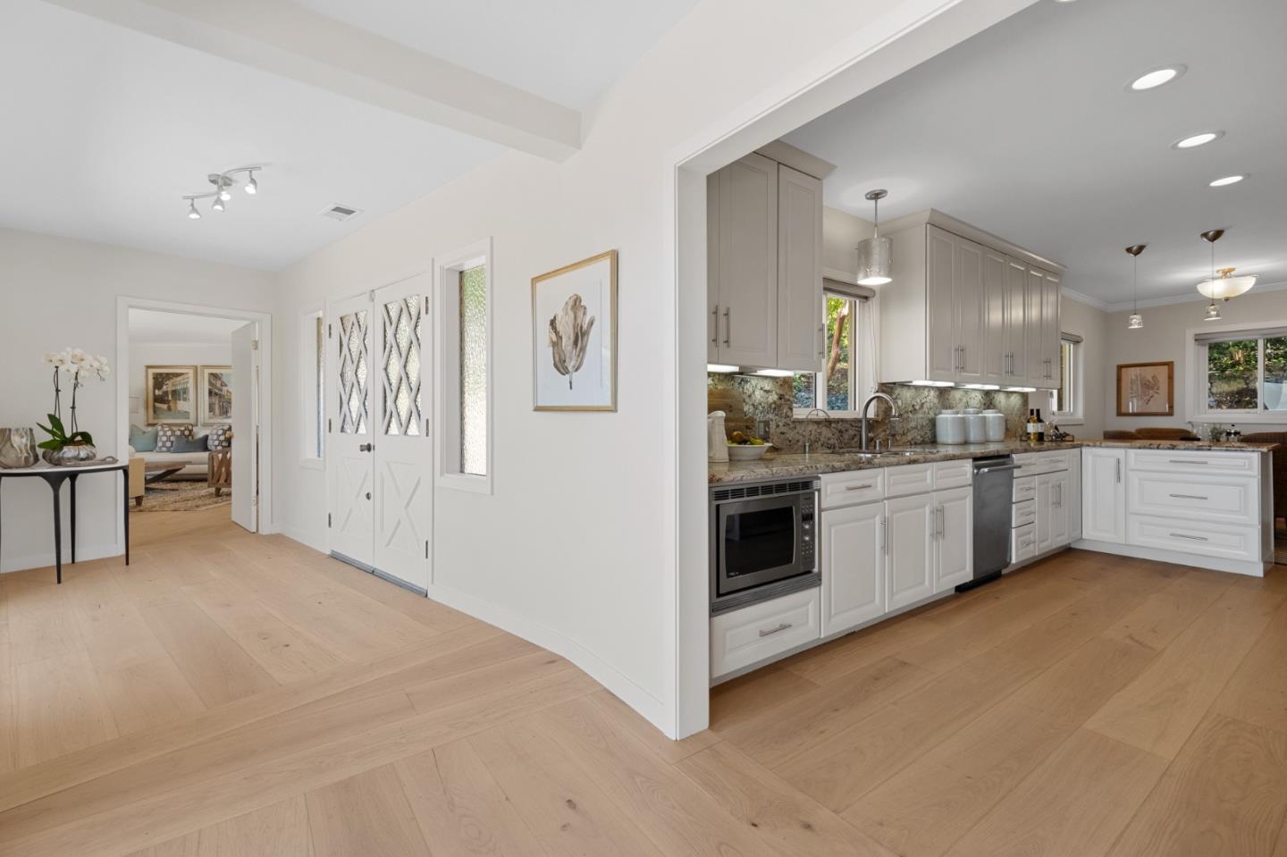 2900 Adeline DR
