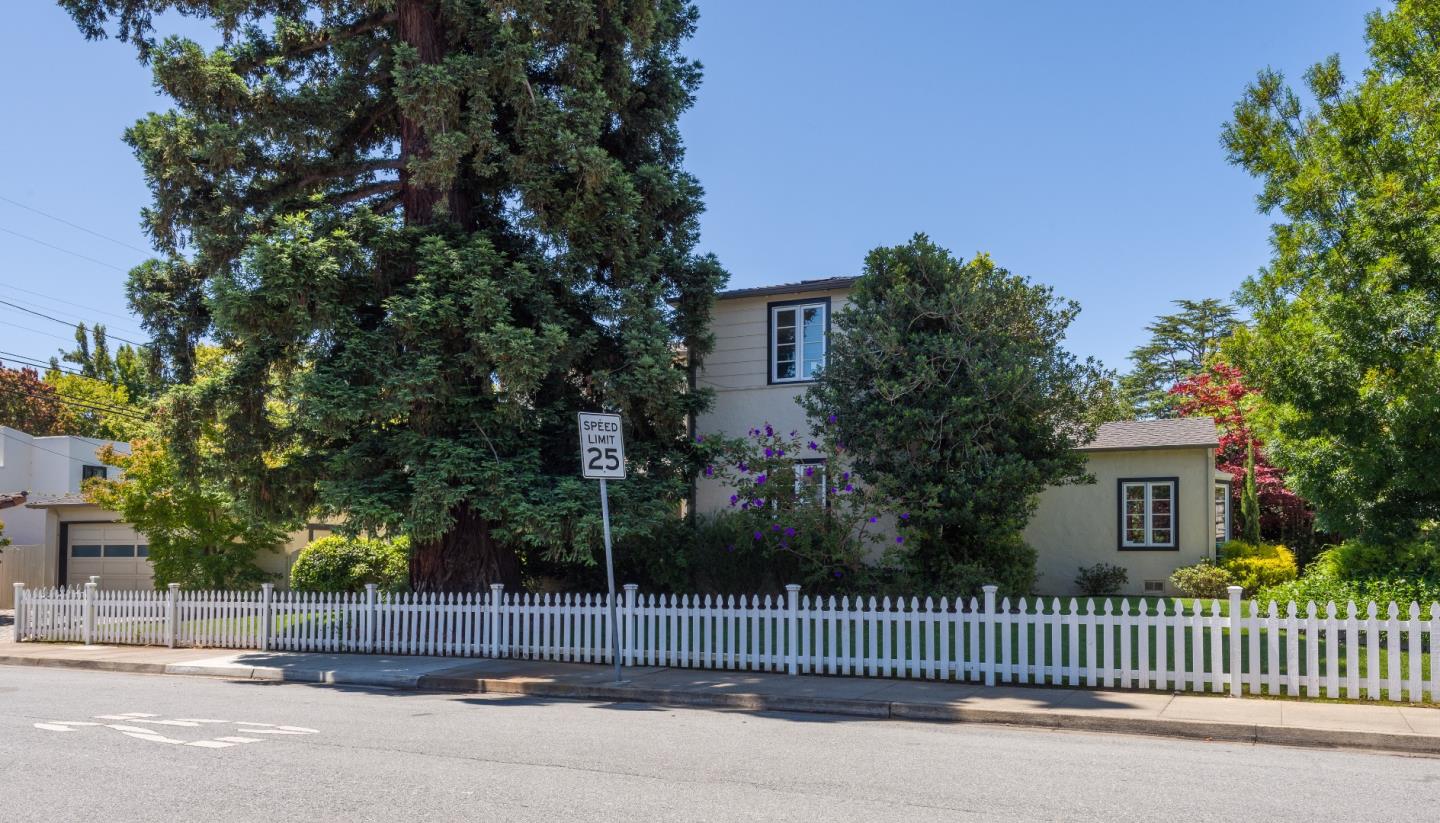 313 Seville Way