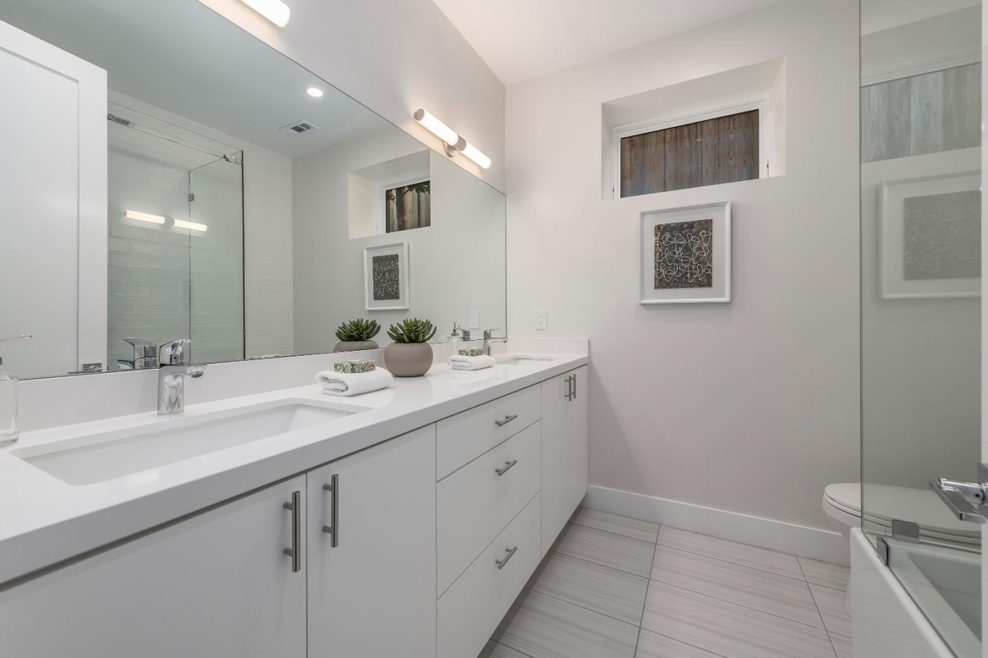 21 Highland AVE