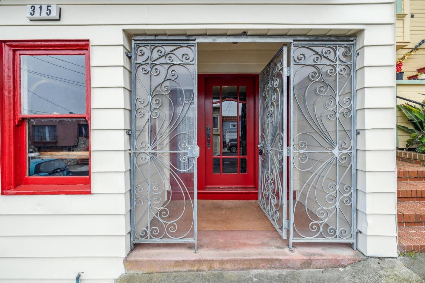315 Peoria ST