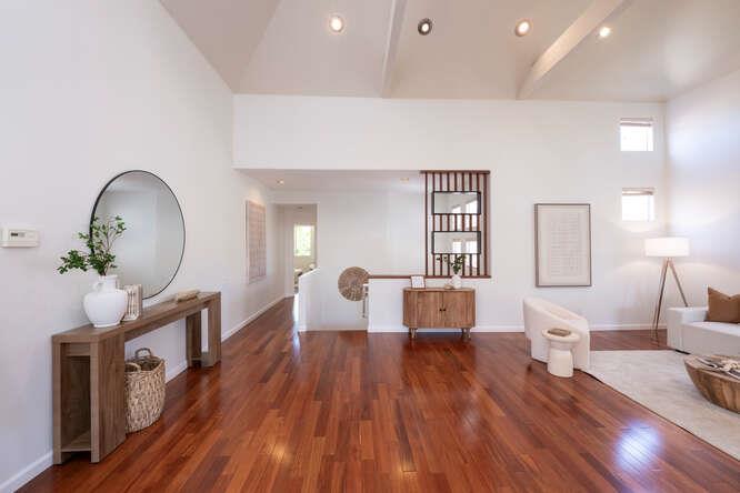 808 Lakeshore Drive