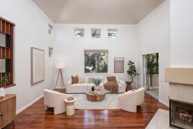 808 Lakeshore Drive