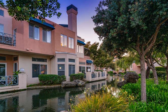808 Lakeshore Drive