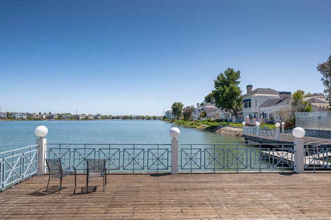 808 Lakeshore Drive