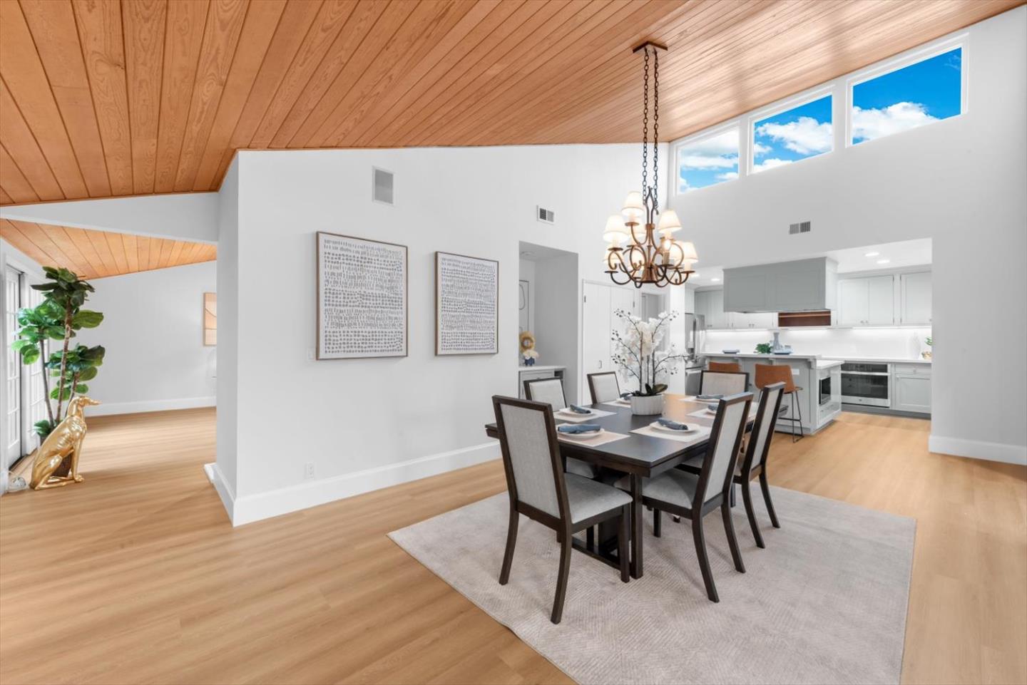 609 Santa Catalina LN