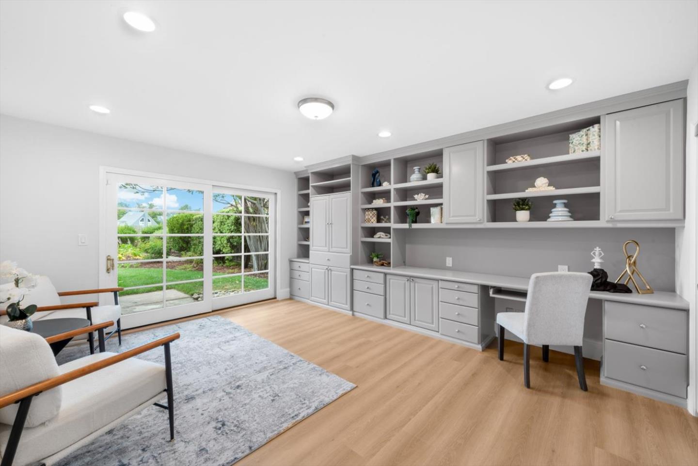 609 Santa Catalina LN