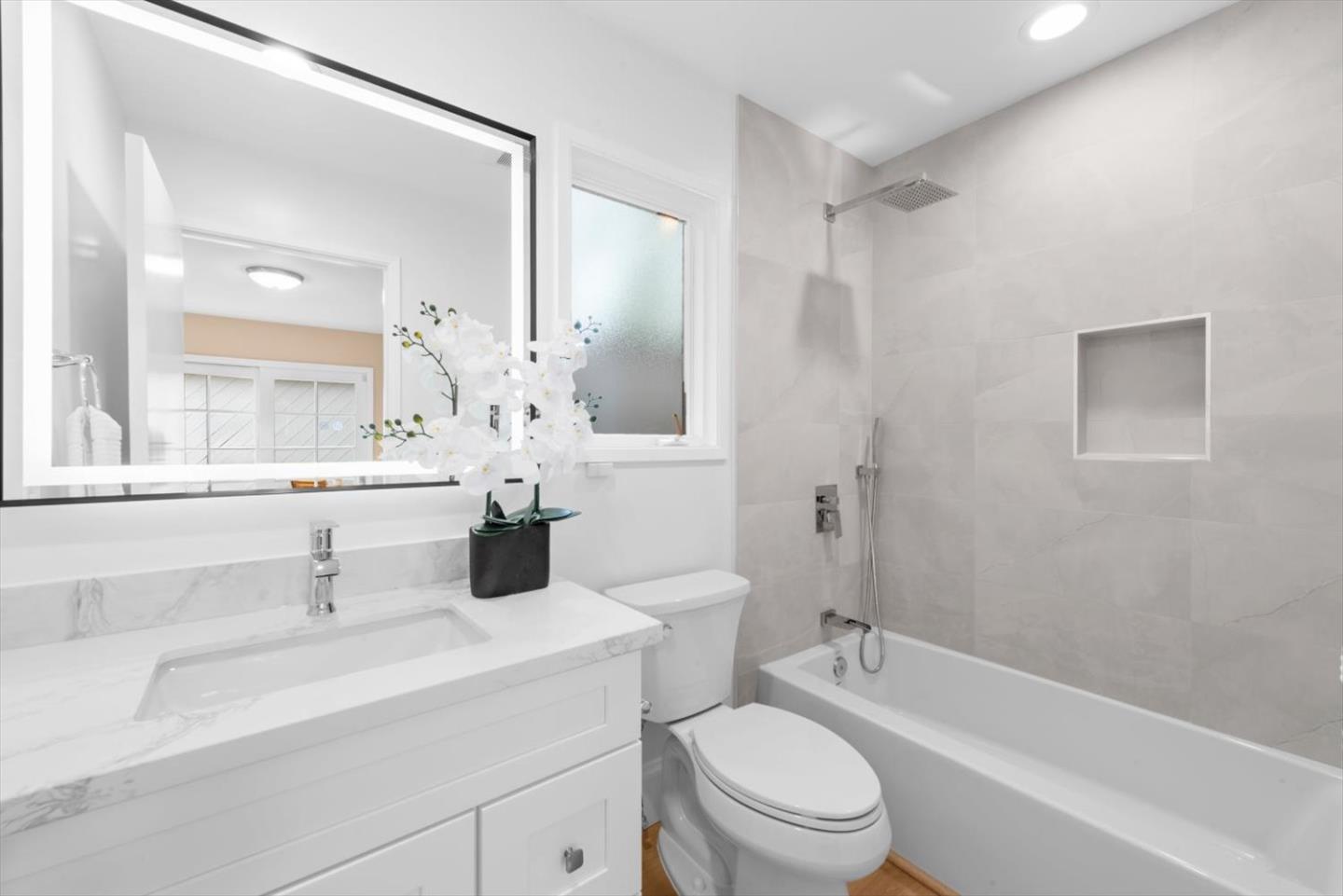 609 Santa Catalina LN