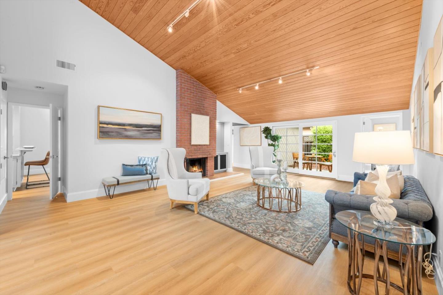 609 Santa Catalina LN