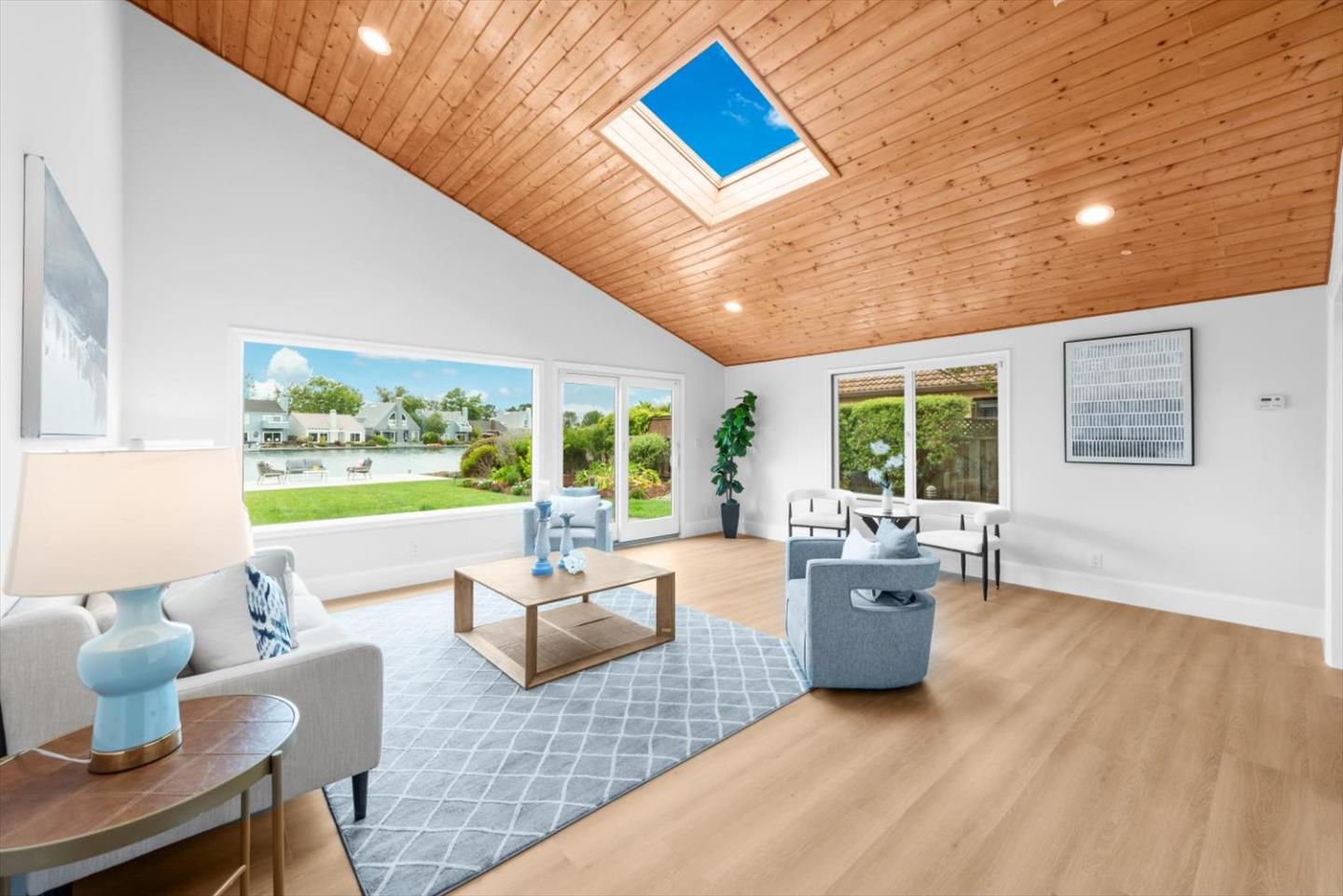 609 Santa Catalina LN