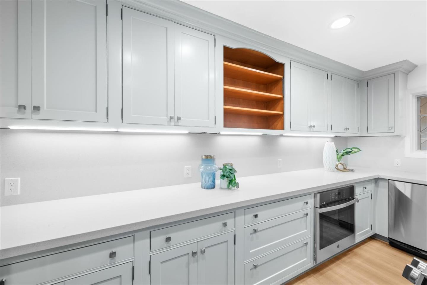 609 Santa Catalina LN