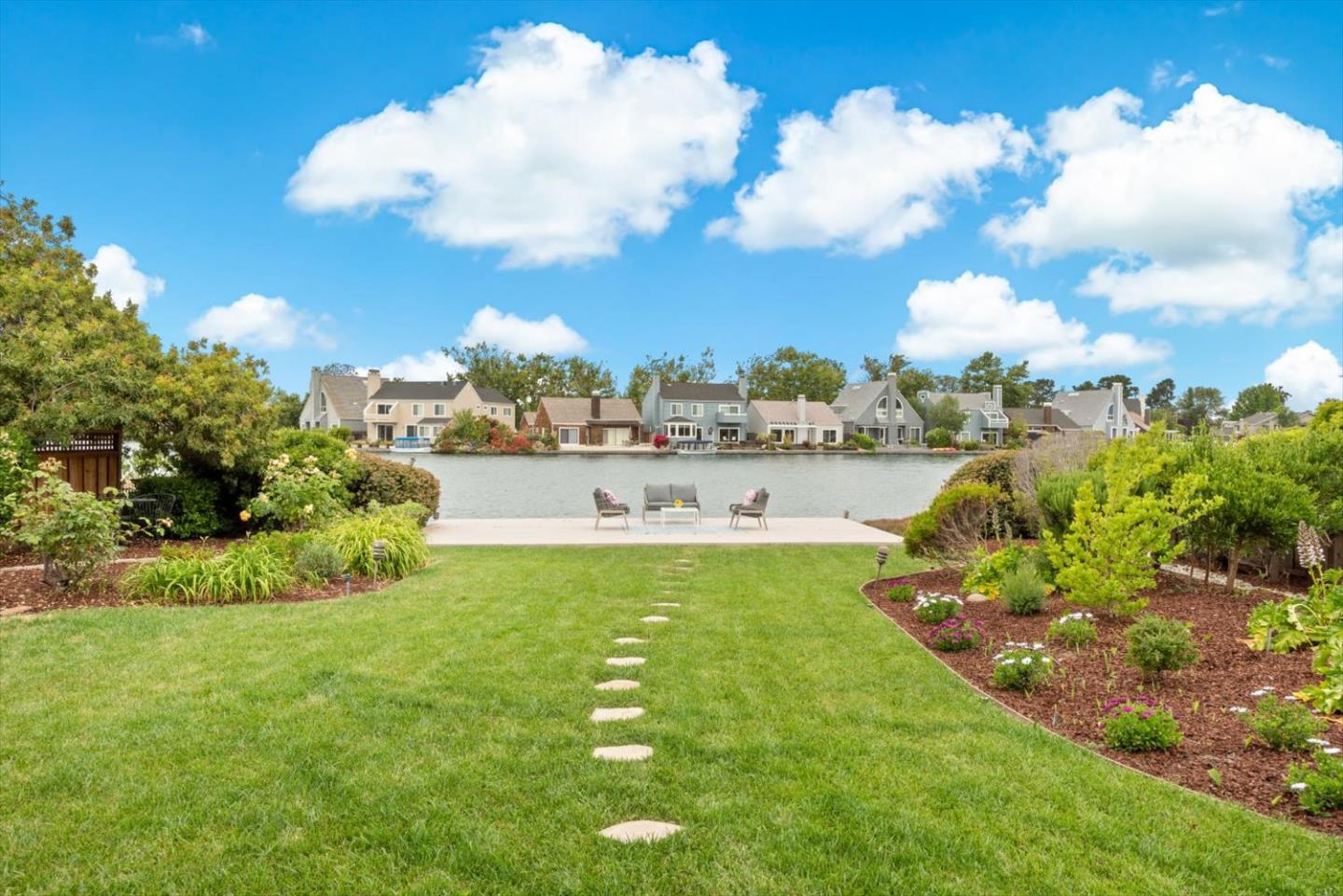 609 Santa Catalina LN