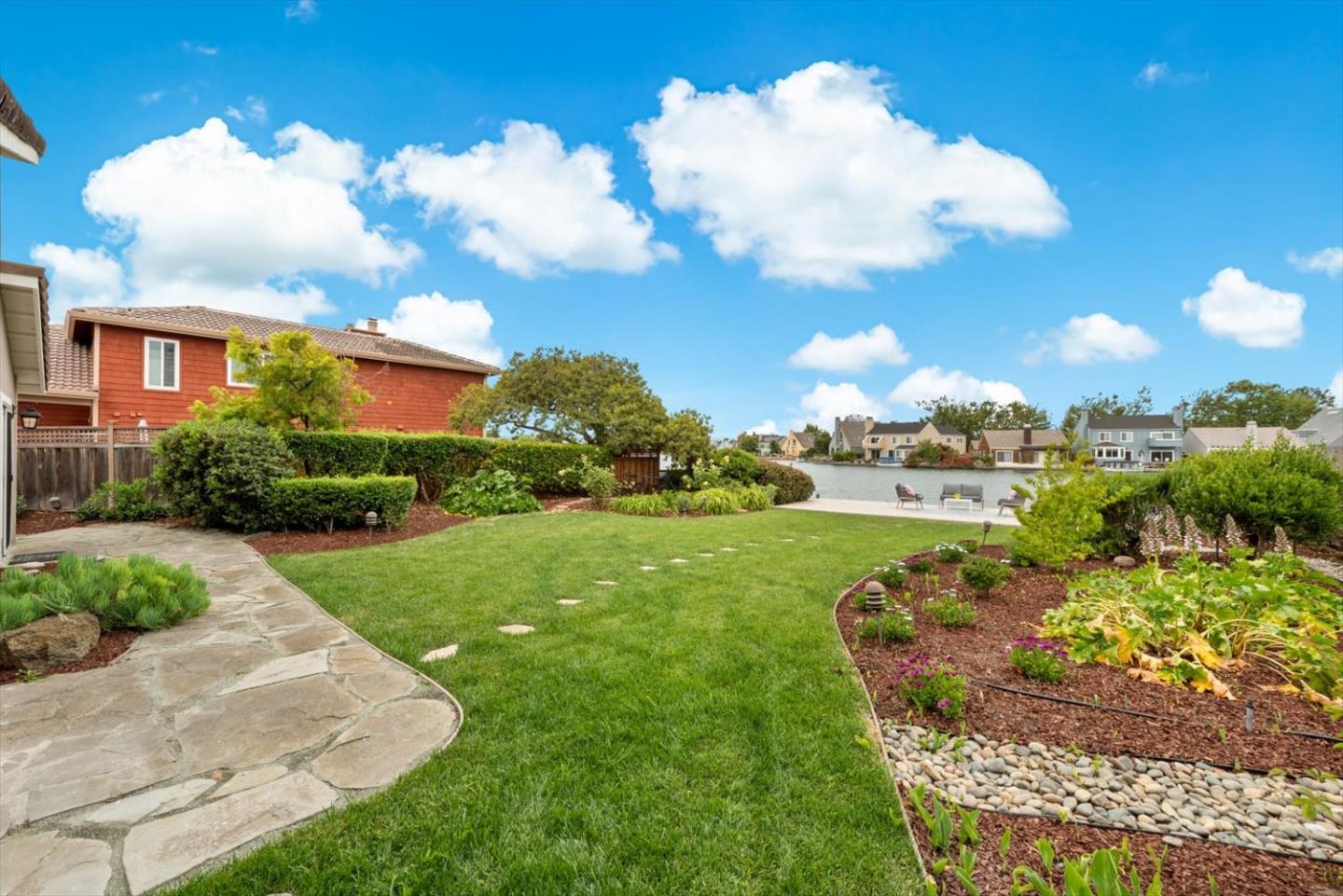 609 Santa Catalina LN