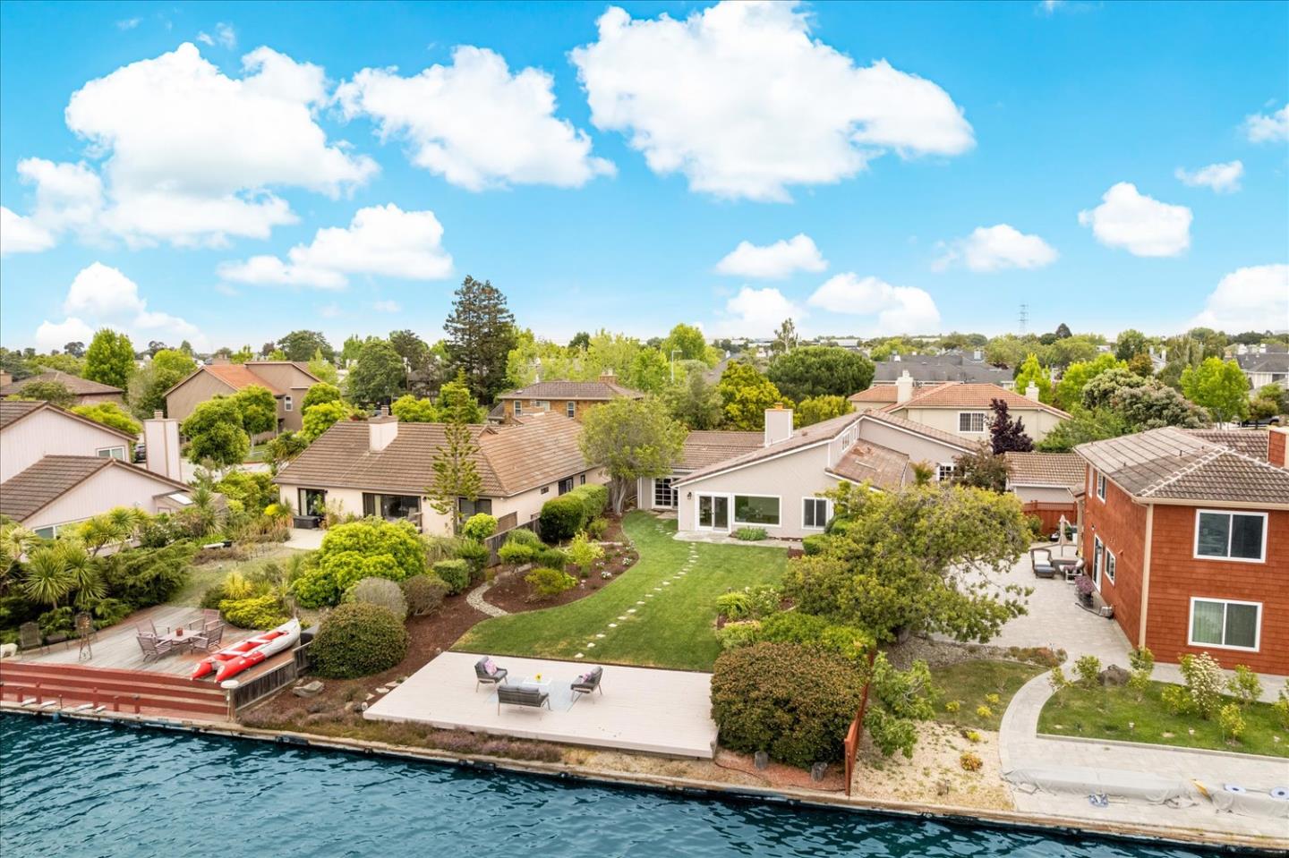609 Santa Catalina LN