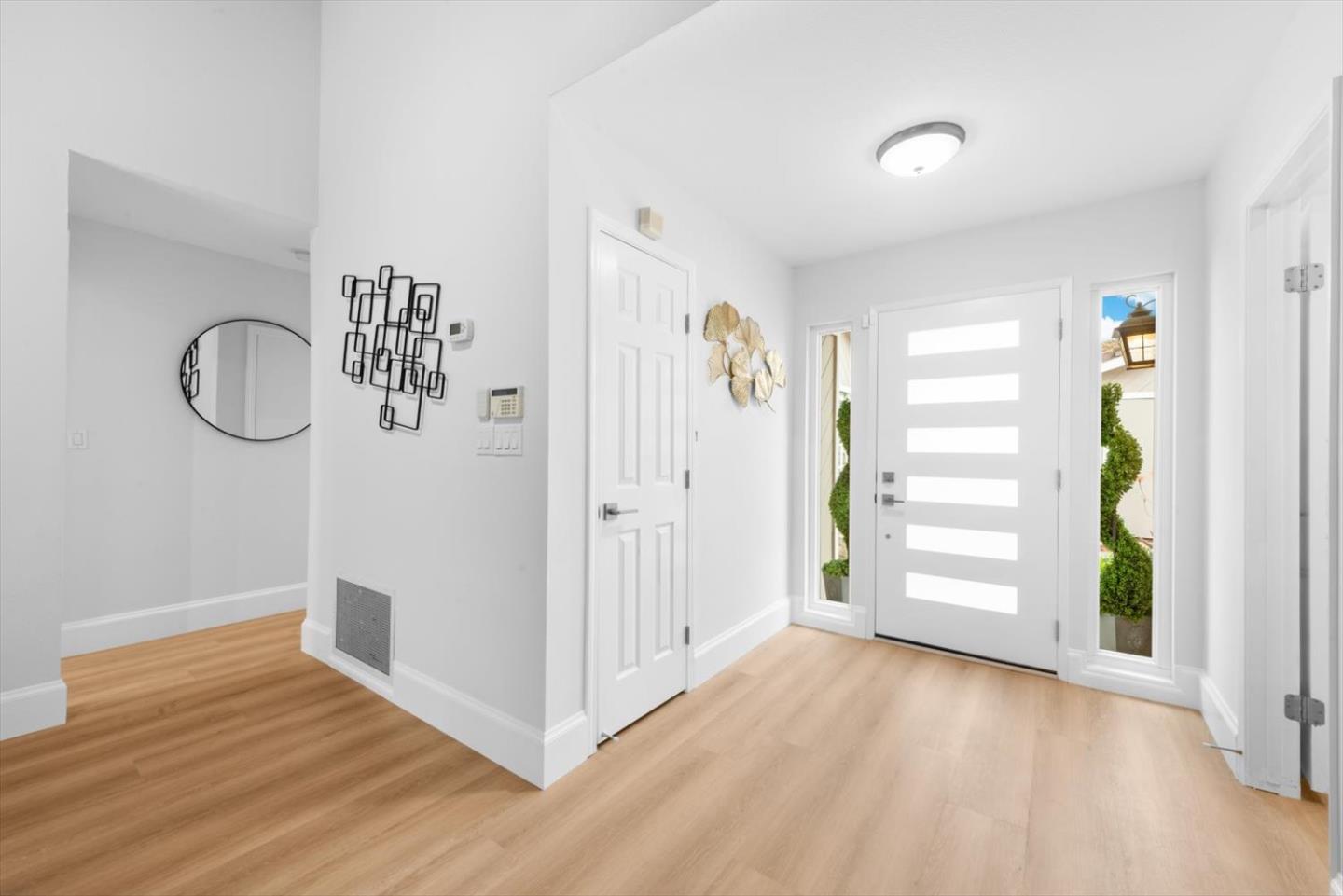 609 Santa Catalina LN