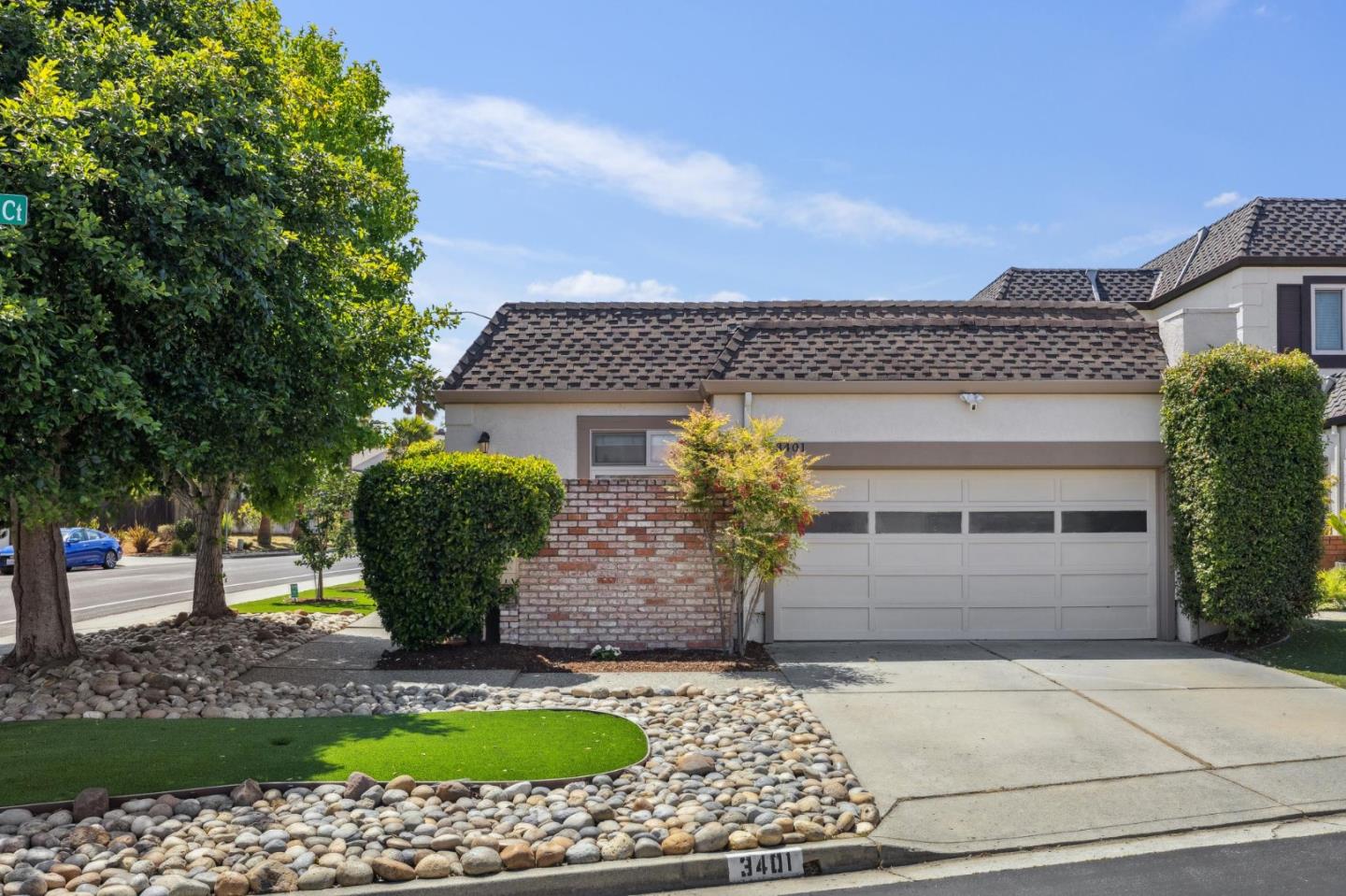 3401 Leafwood CT