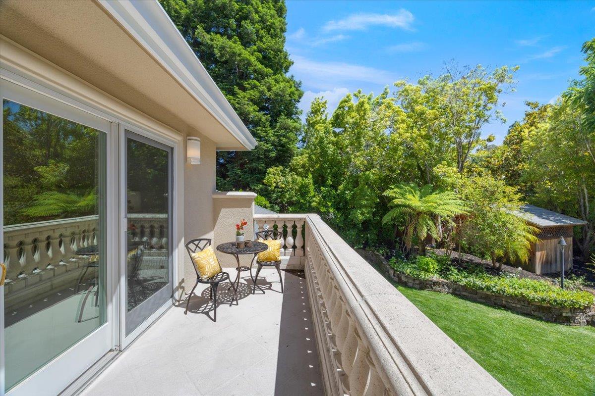801 Eucalyptus AVE
