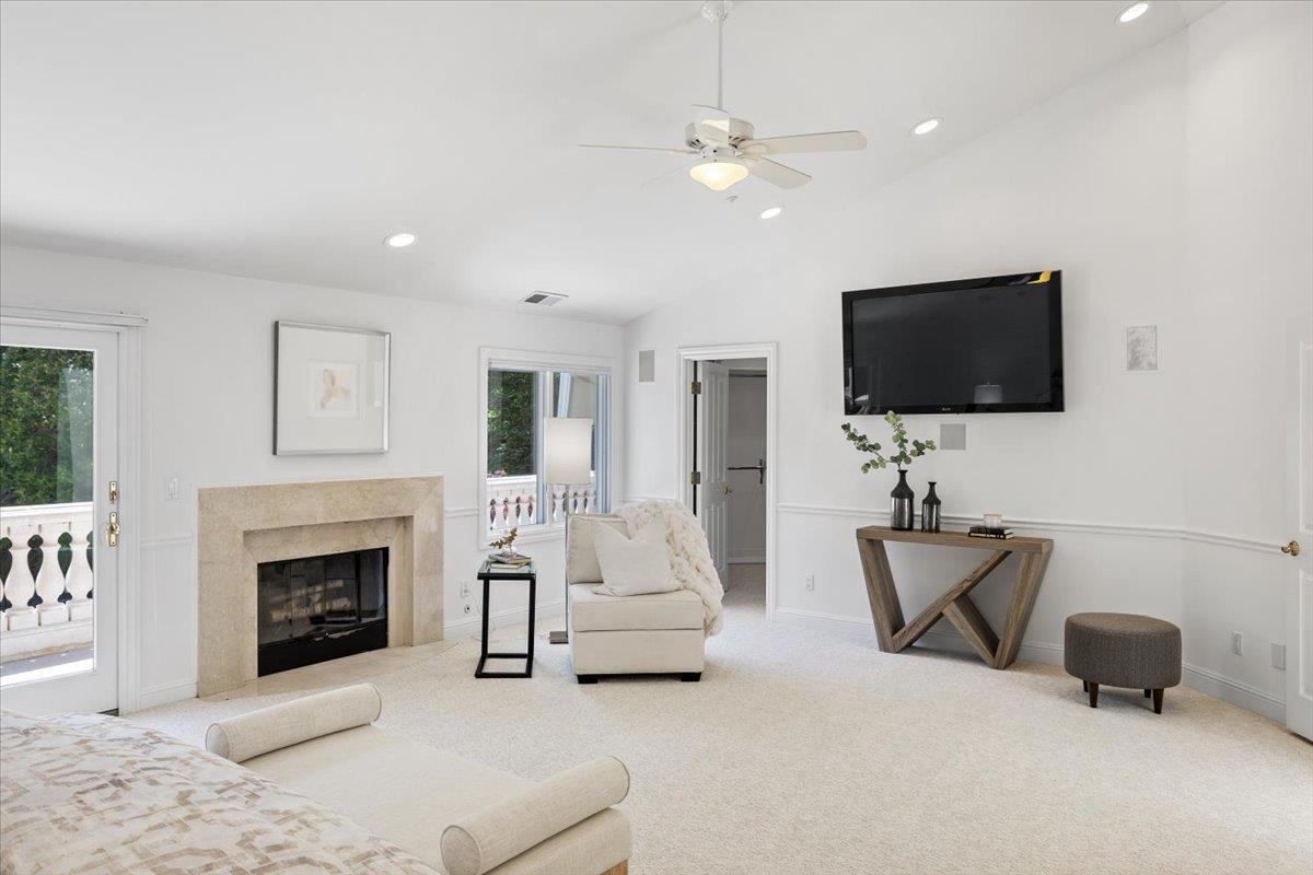 801 Eucalyptus AVE