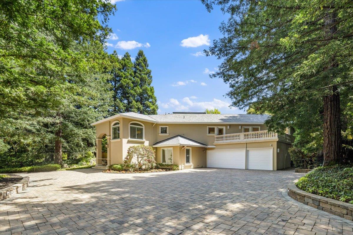 801 Eucalyptus AVE