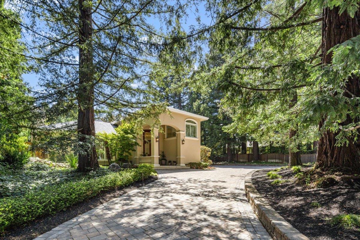 801 Eucalyptus AVE