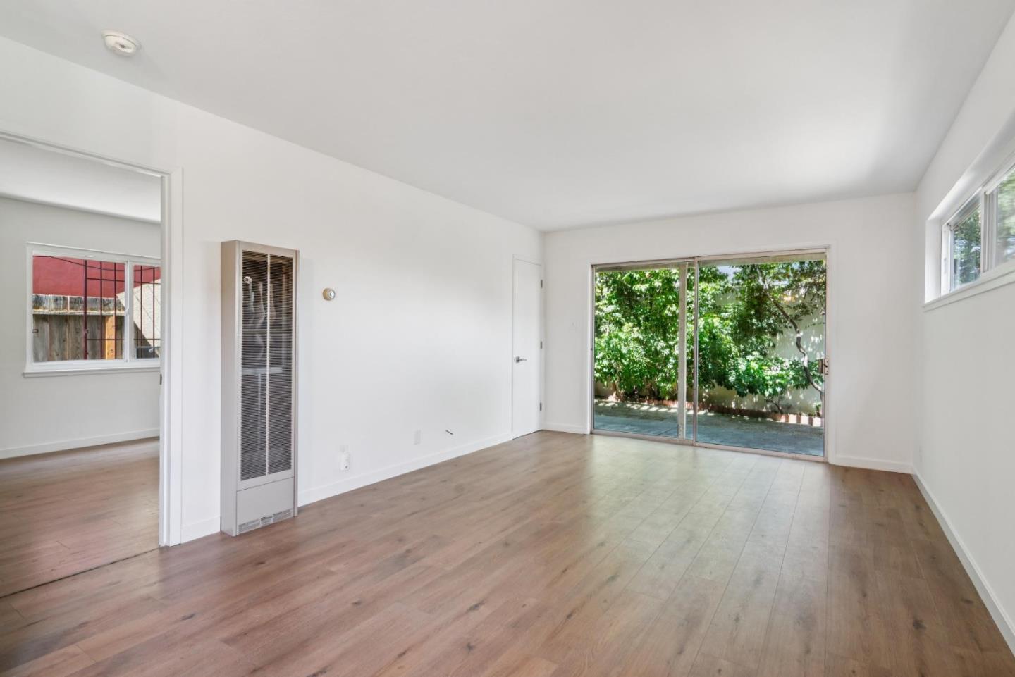 900 Toyon DR
