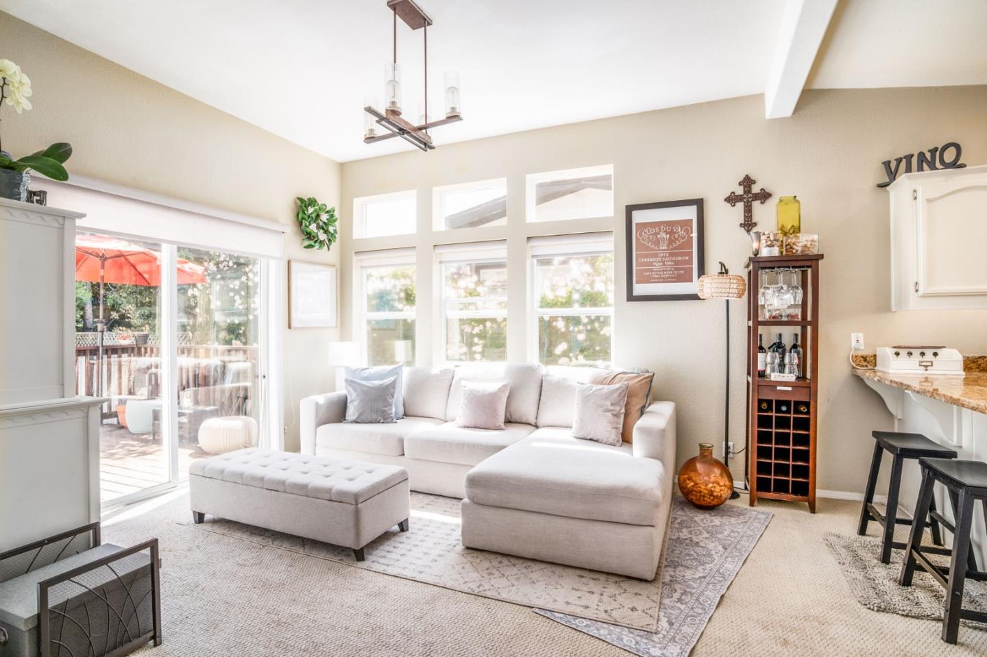 715 Sonora AVE
