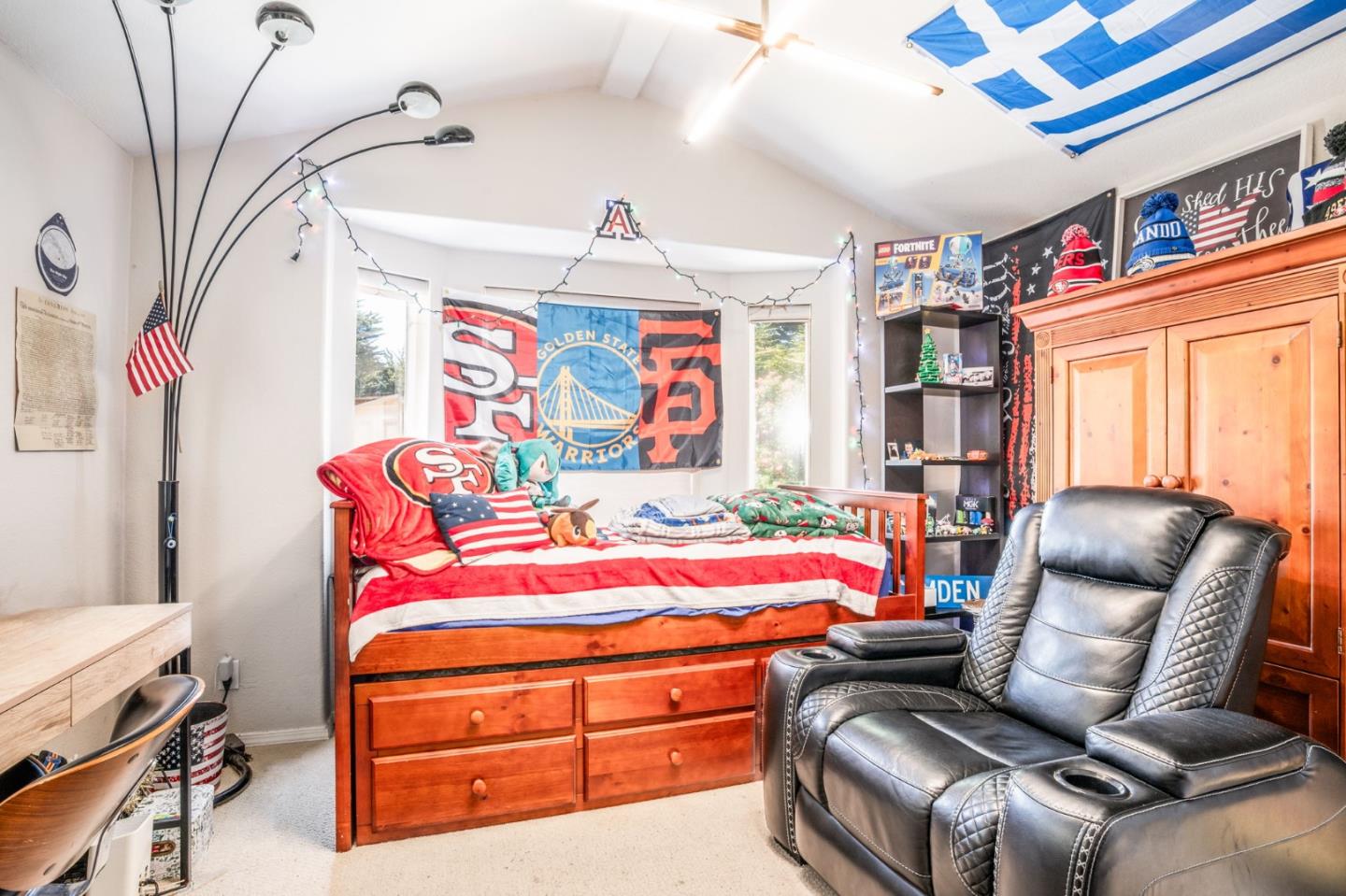 715 Sonora AVE