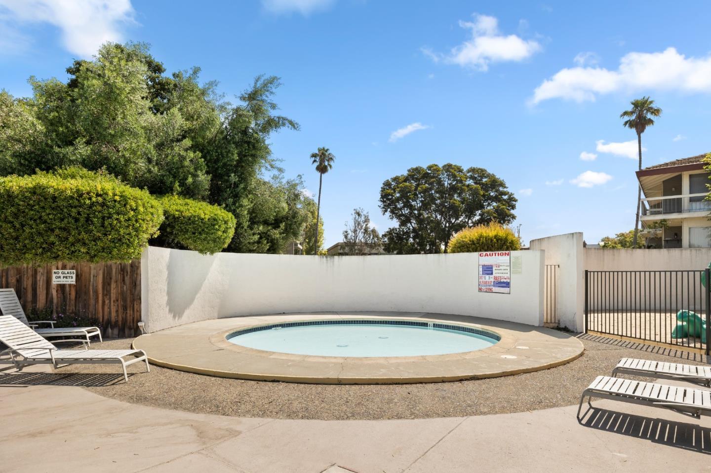 707 Fathom DR 102