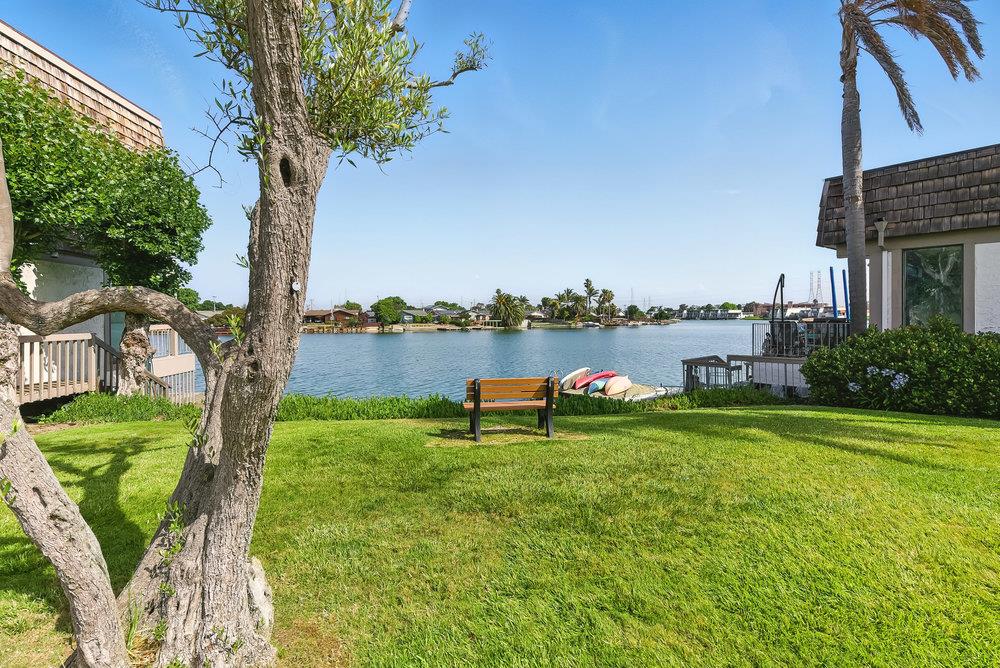 707 Fathom DR 102