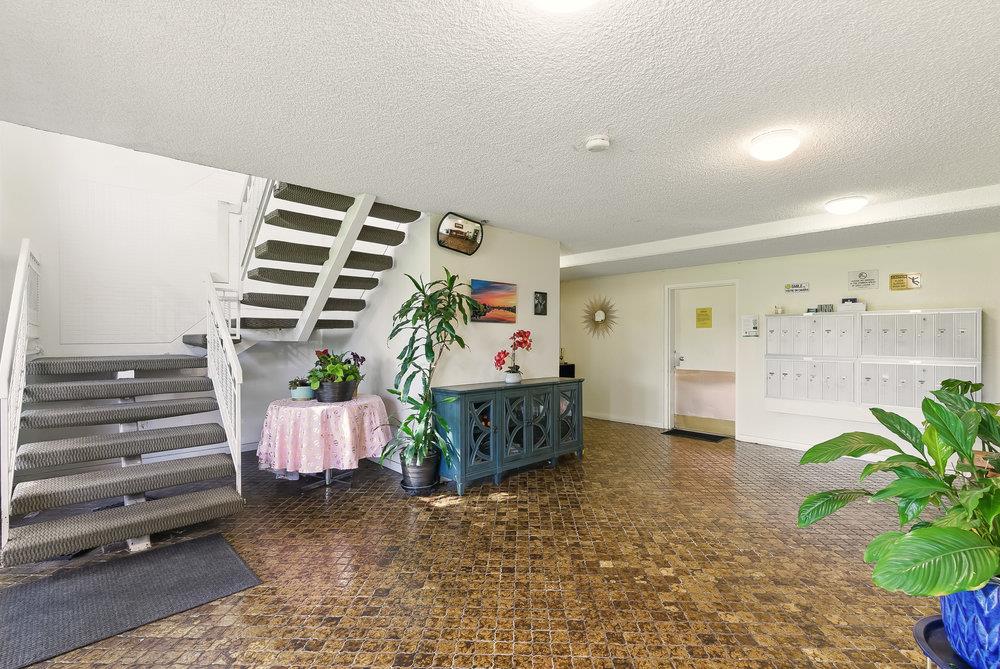 707 Fathom DR 102