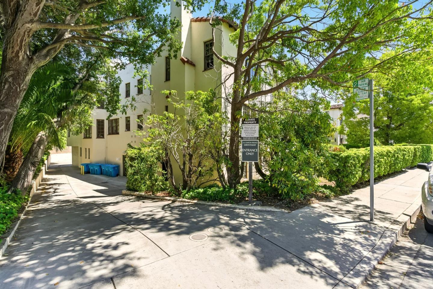 212 Eaton RD 1