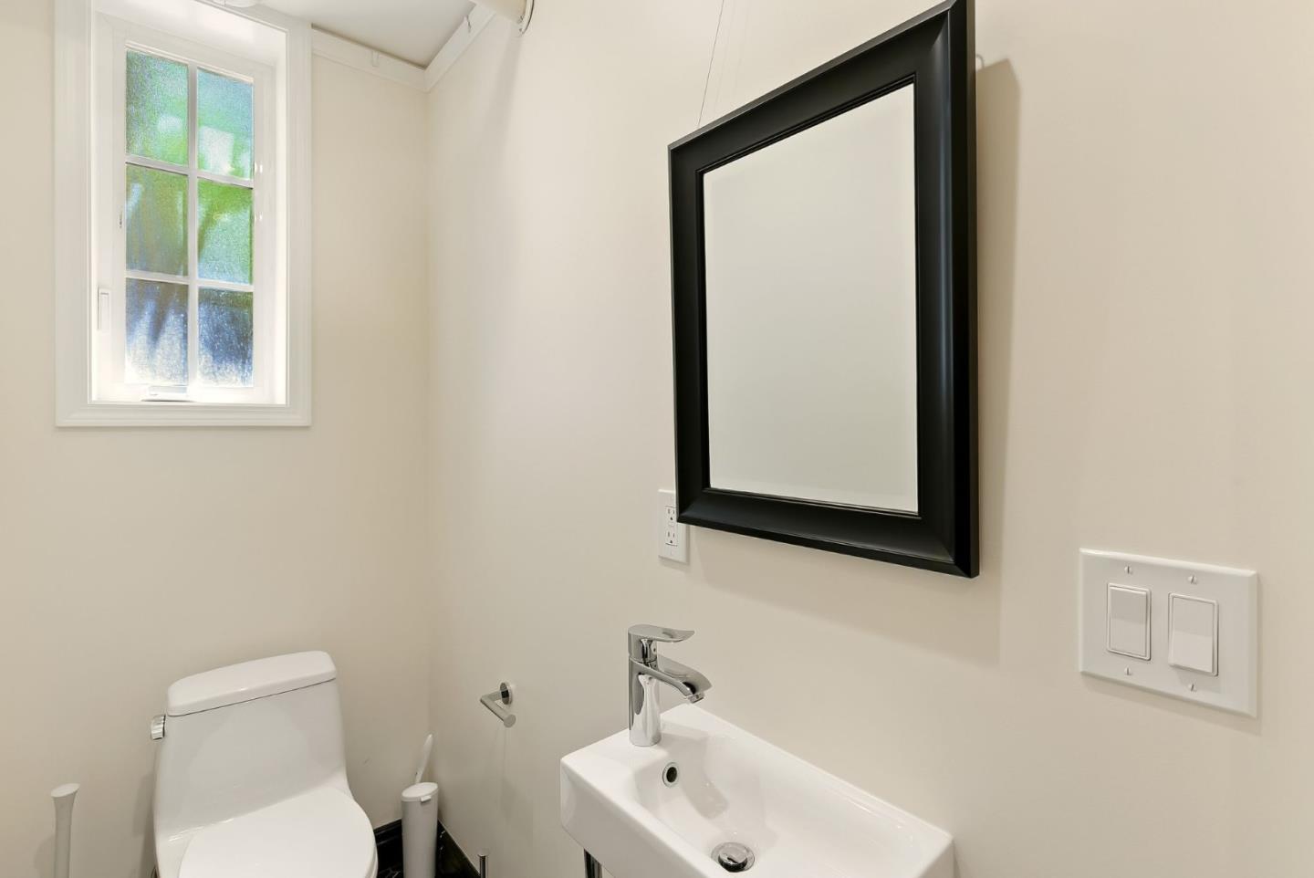 212 Eaton RD 1